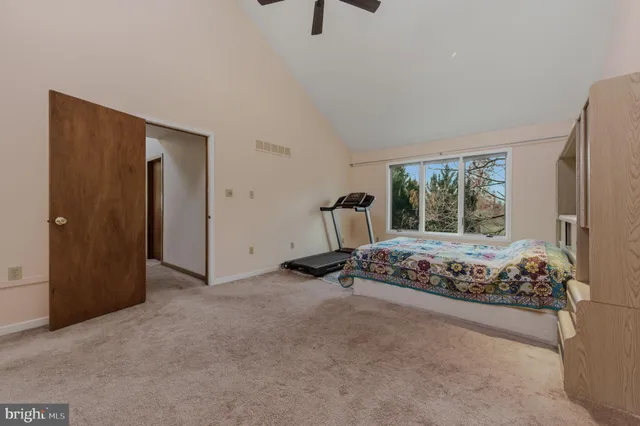 $630,000 | 28 Harris Circle, Newark, DE 19711