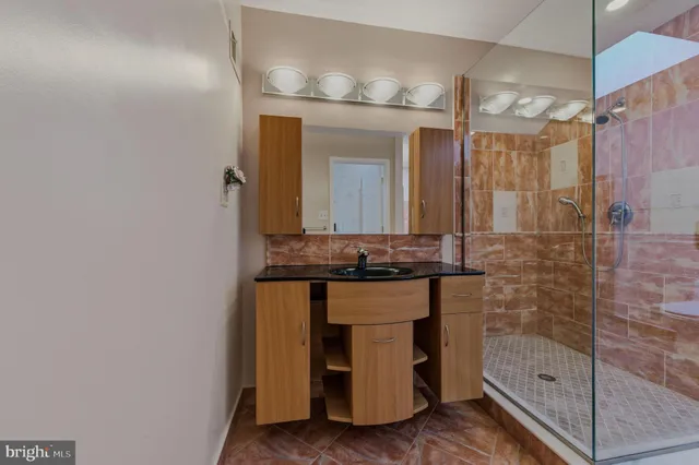 $630,000 | 28 Harris Circle, Newark, DE 19711