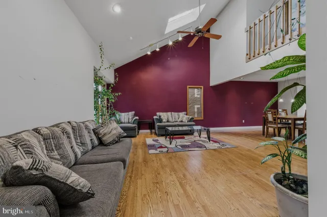 $630,000 | 28 Harris Circle, Newark, DE 19711