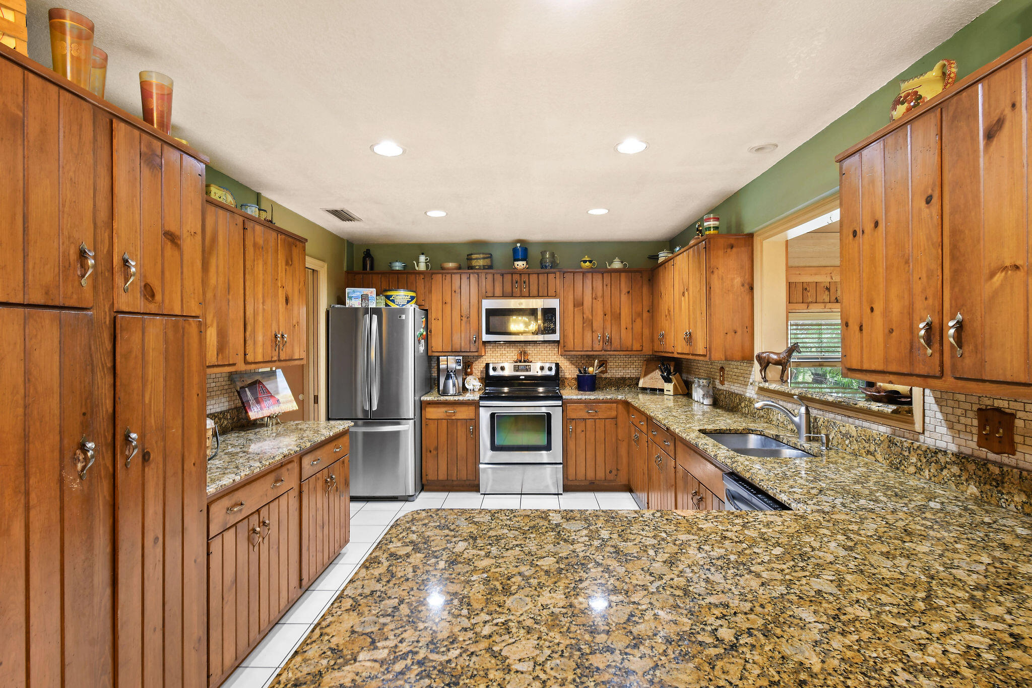 12390 Sandy Run Road Jupiter, FL 33478 - Photo 13 of 50 12390SandyRunRd(18)