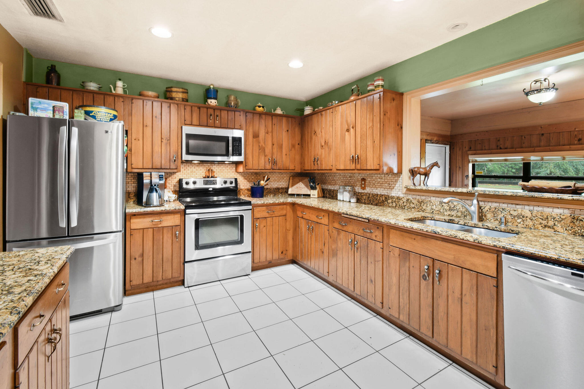 12390 Sandy Run Road Jupiter, FL 33478 - Photo 14 of 50 12390SandyRunRd(19)