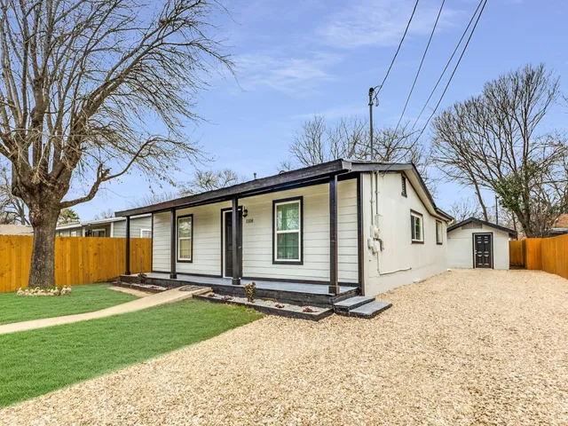 front view of house with a yard