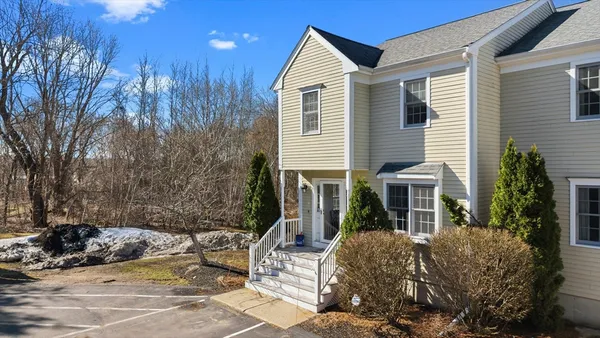 $465,000 | 269 Washington Street, Unit A1, Pembroke, MA 02359