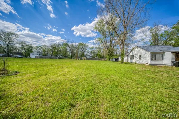 $20,000 | 315 East Eldon Street, St. James, MO 65559