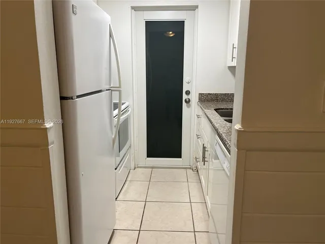 $495,000 | 255 Sunrise Drive, Unit 103, Key Biscayne, FL 33149