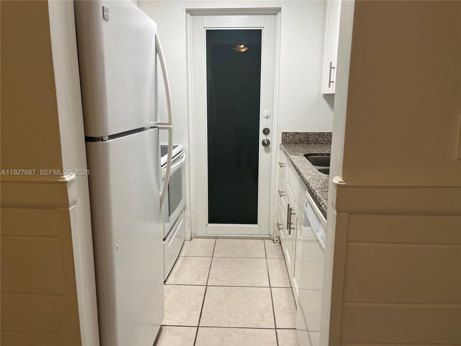 255 Sunrise Drive, Unit 103 Key Biscayne, FL 33149 - Photo 14 of 20