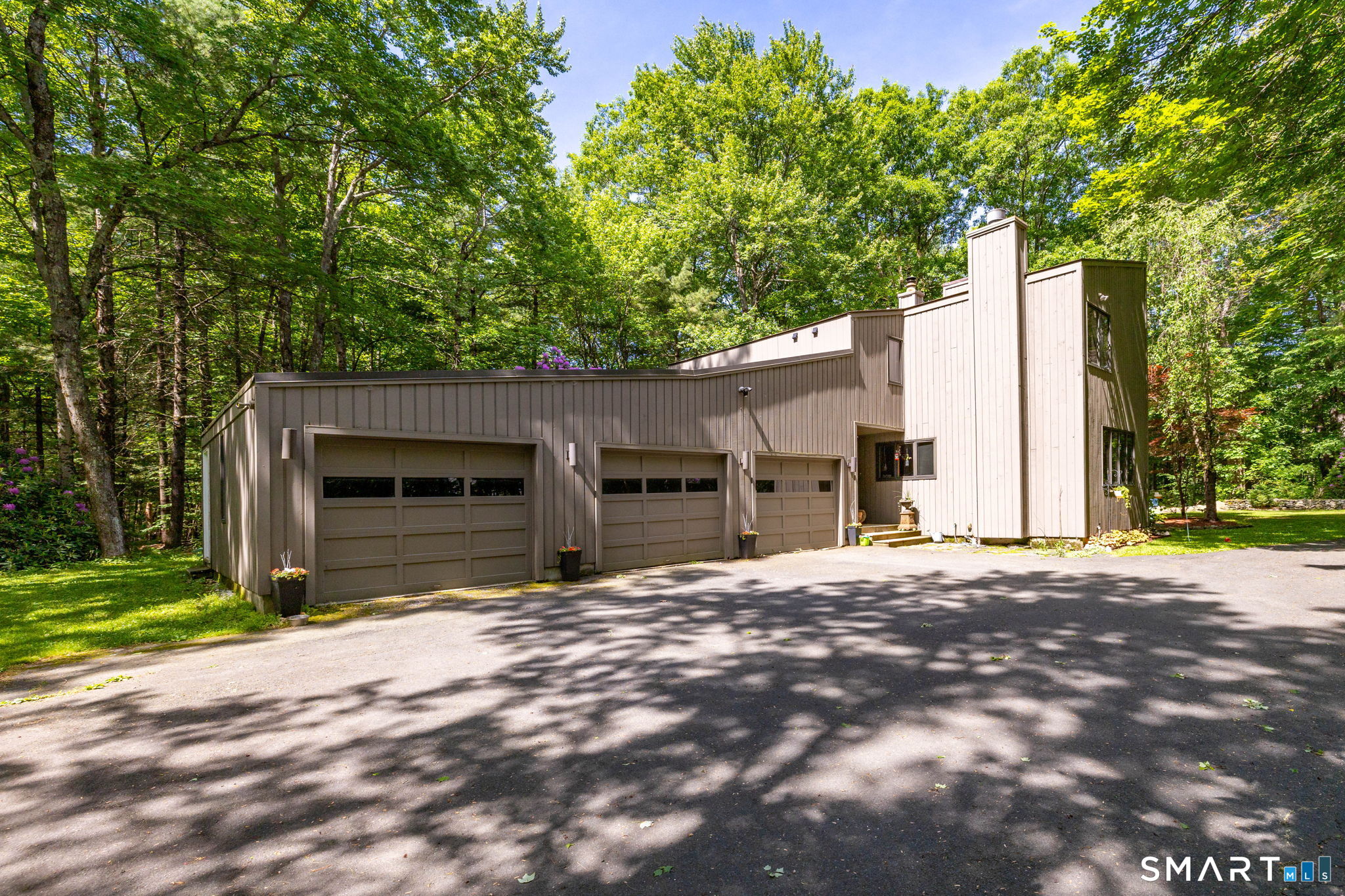 207 Barbourtown Road Canton, CT 06019 - Photo 5 of 40 Gallery Image 5