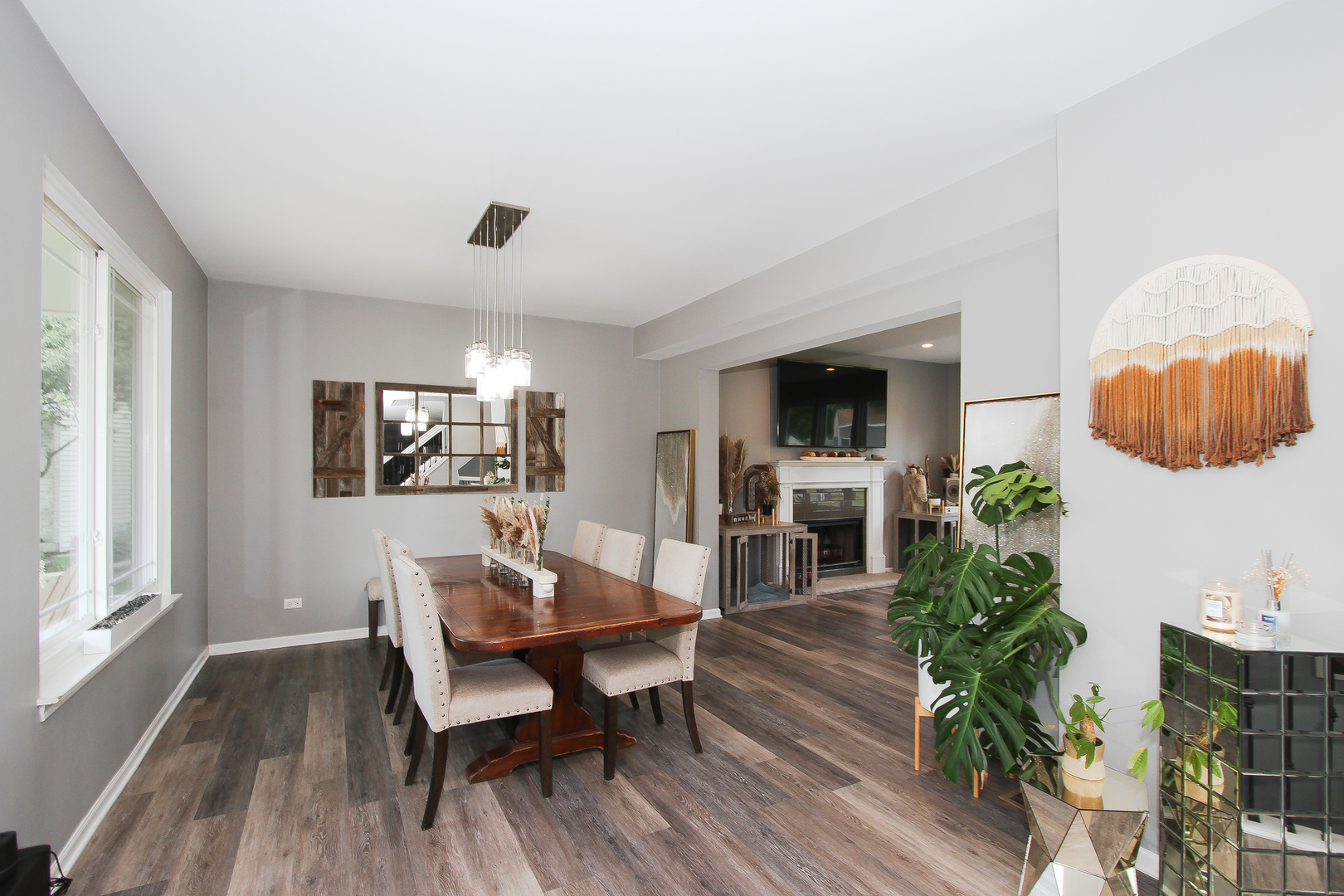 465 Spring Ridge Drive Crystal Lake, IL 60012 - Photo 6 of 31 Gallery Image 6
