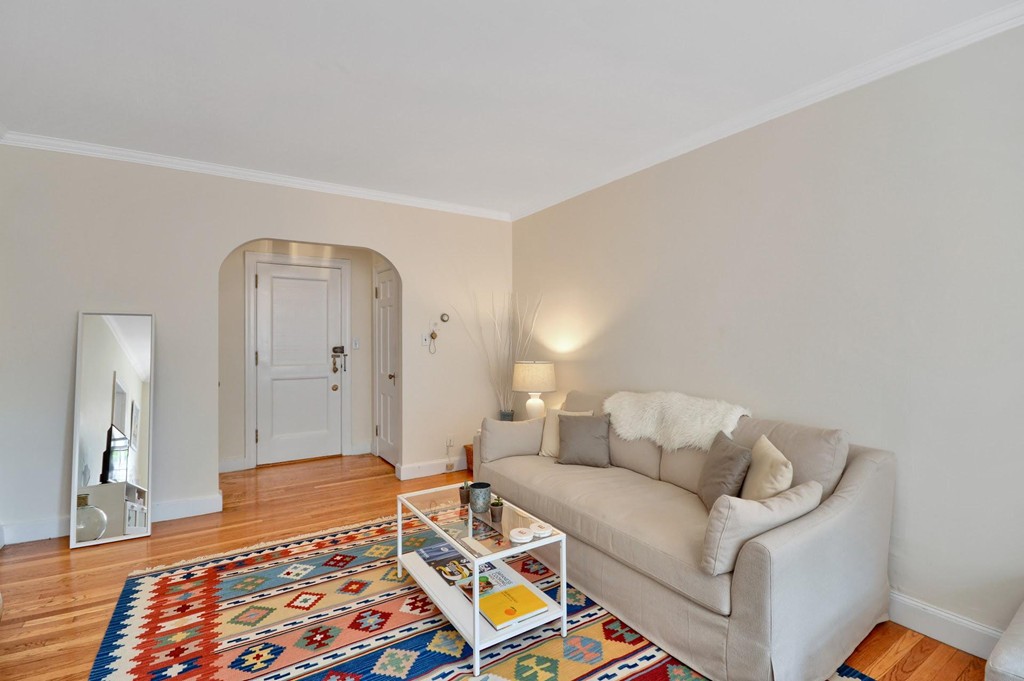 92 Beacon Street, Unit 32 Boston, MA 02108 - Photo 6 of 10