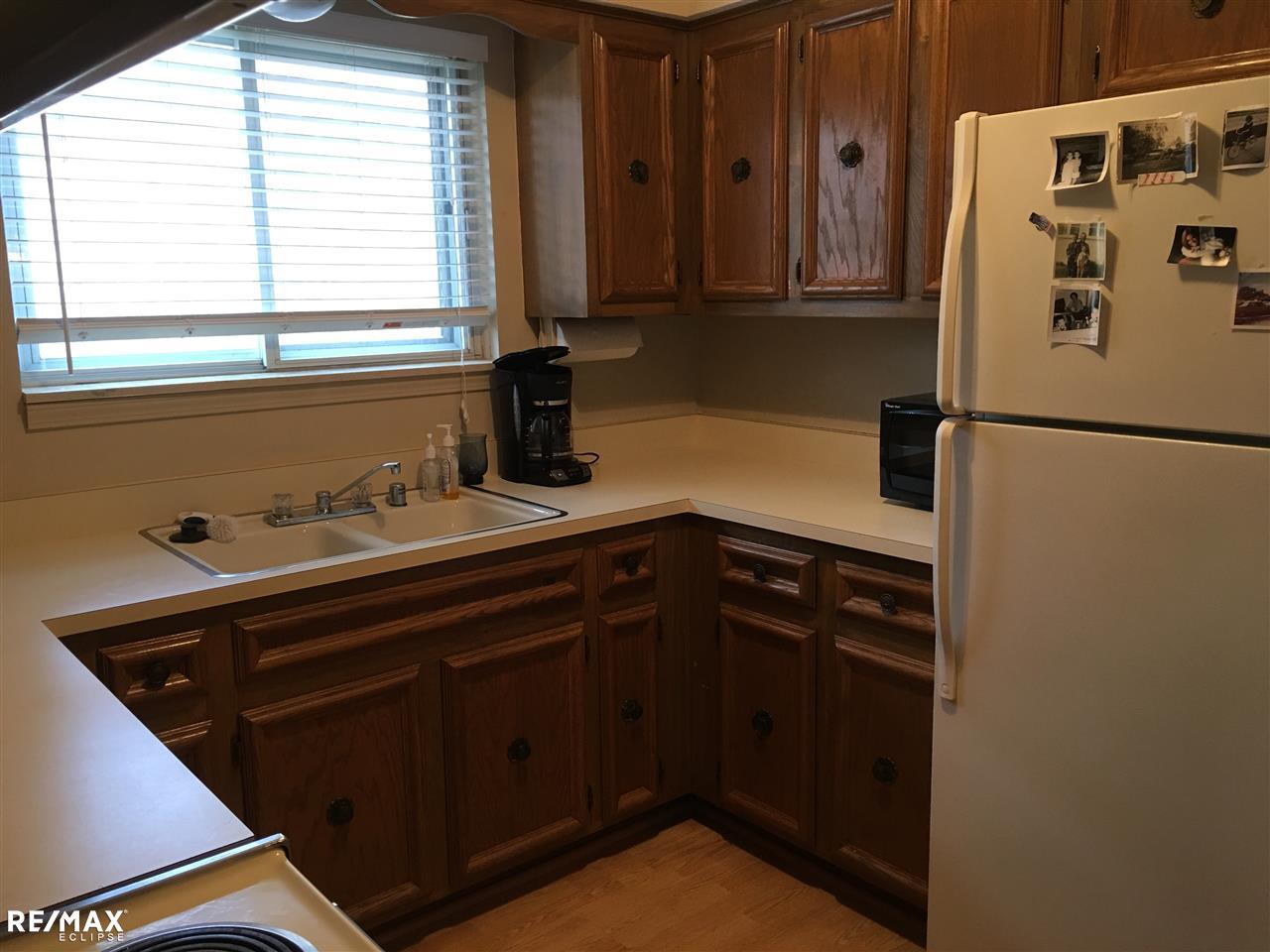 15177 Raphael Terrace Warren, MI 48088 - Photo 9 of 16 31293635-11.JPG