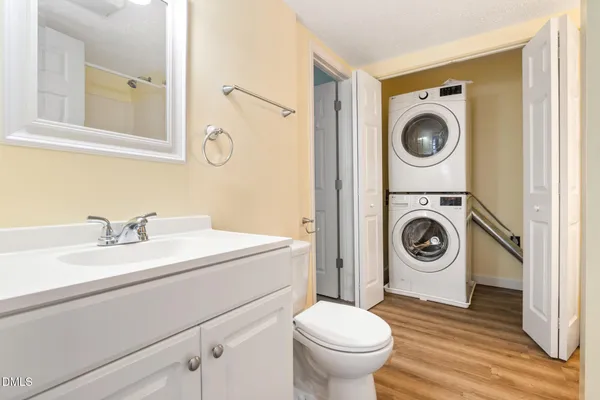 $225,000 | 121 Westview Drive, Unit 27, Carrboro, NC 27510