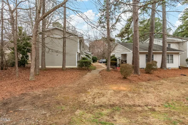 $225,000 | 121 Westview Drive, Unit 27, Carrboro, NC 27510
