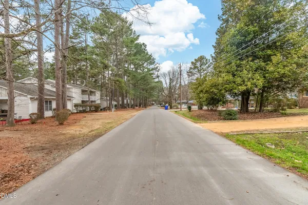 $225,000 | 121 Westview Drive, Unit 27, Carrboro, NC 27510