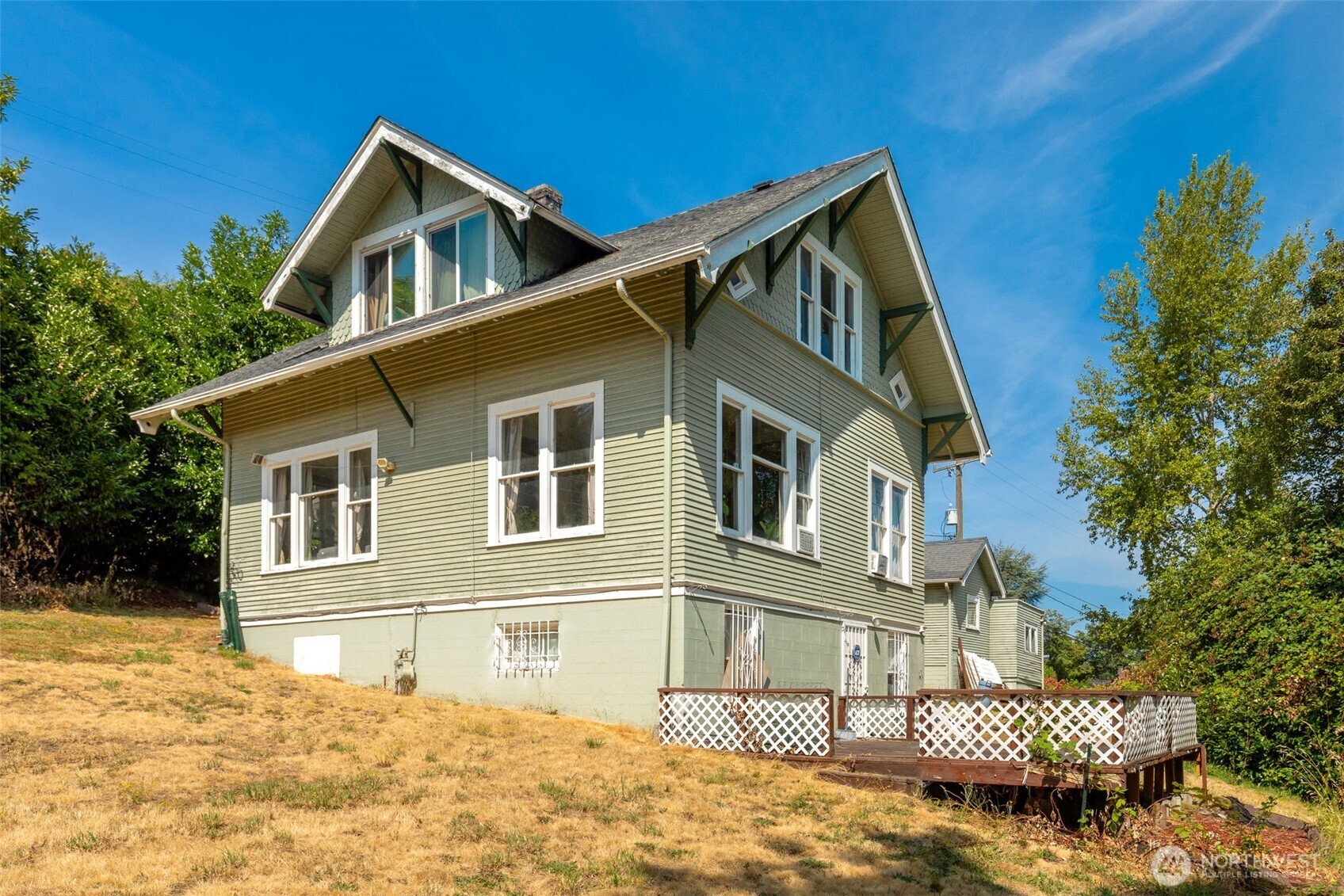 3836 Letitia Avenue South Seattle, WA 98118 - Photo 3 of 31 Gallery Image 3