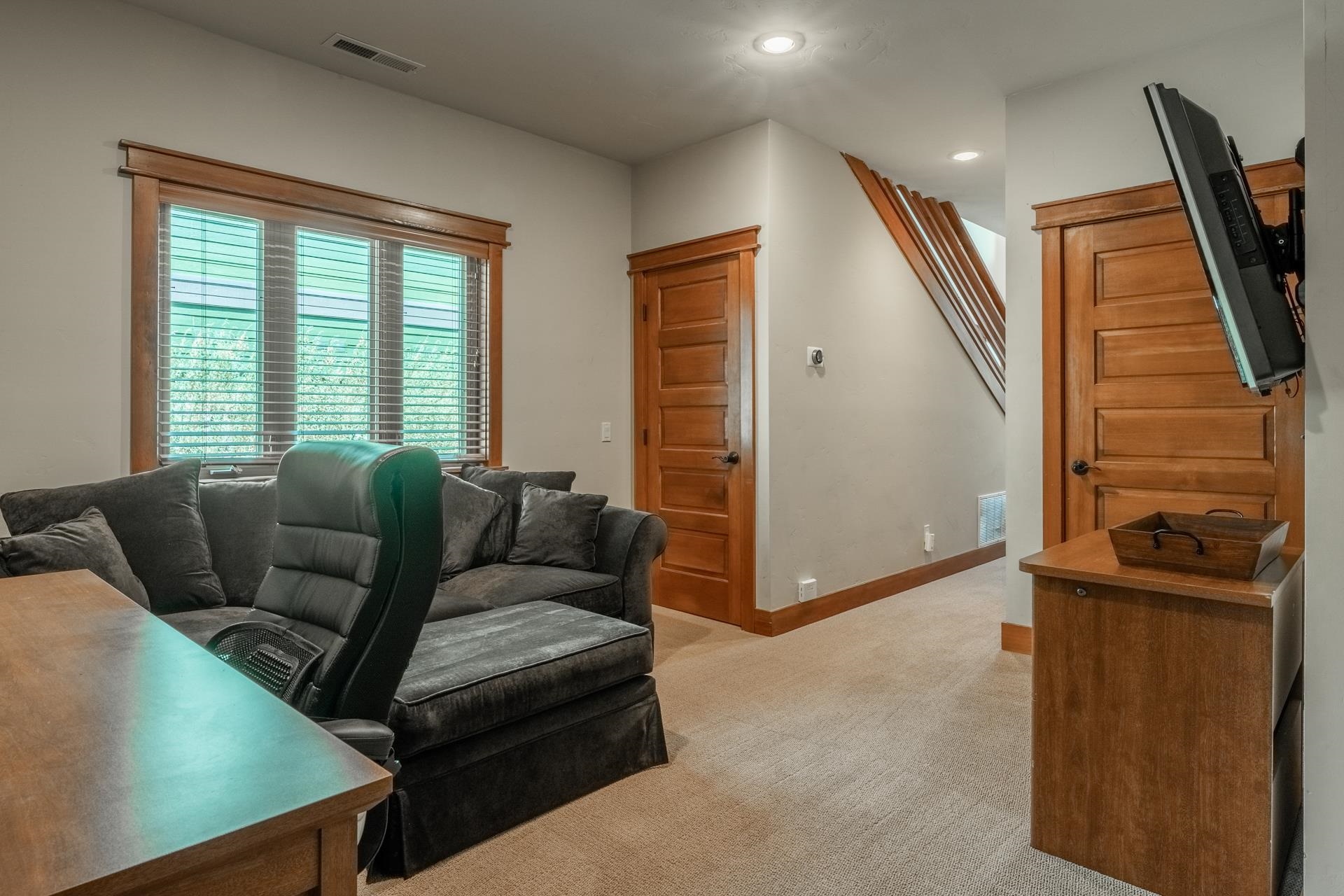 125 Davison Road, Unit 2 Mammoth Lakes, CA 93546 - Photo 30 of 42