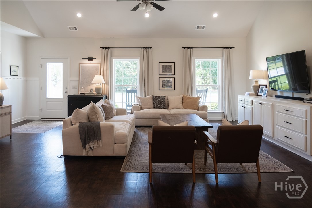102 Wilson Circle Springfield, GA 31329 - Photo 10 of 32 Gallery Image 10