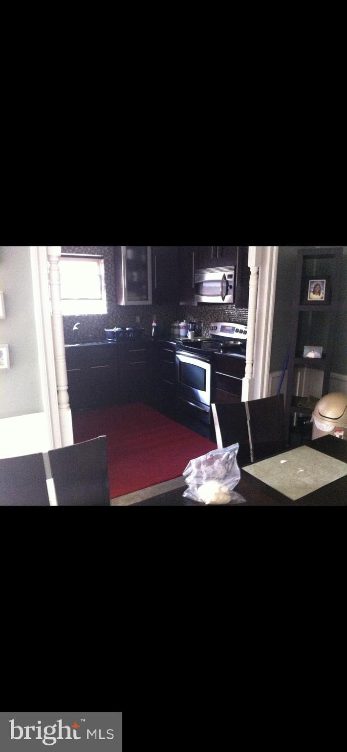 318 Richfield Road Upper Darby, PA 19082 - Photo 4 of 8