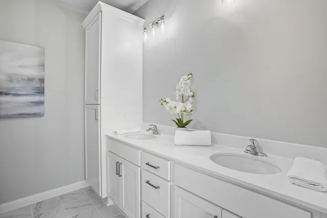 $559,900 | 9815 Pinehurst Drive, Elko New Market, MN 55020