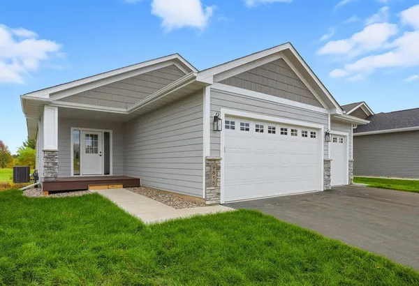 $559,900 | 9815 Pinehurst Drive, Elko New Market, MN 55020