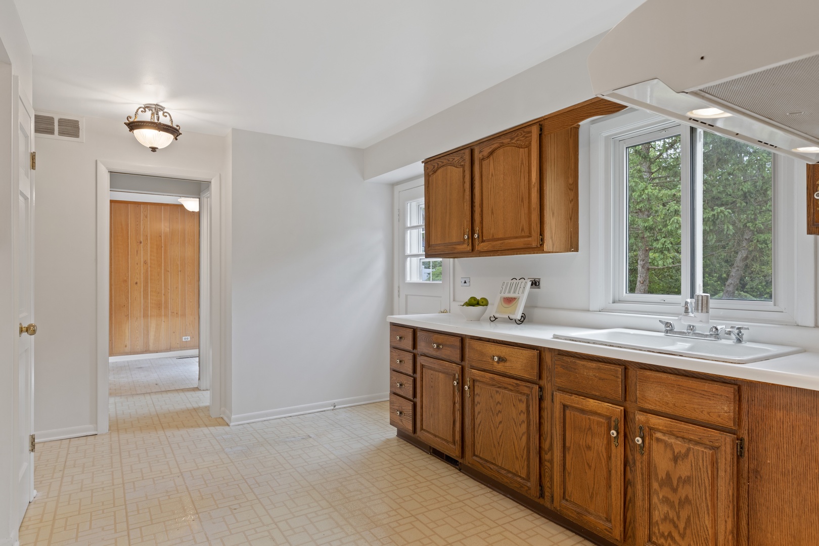 223 Riverside Drive Northfield, IL 60093 - Photo 6 of 16