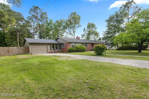 $394,000 | 310 East Cliff Street, Wallace, NC 28466