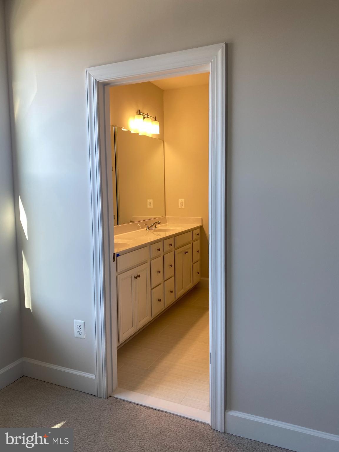 9878 Hopkins Loop Manassas, VA 20110 - Photo 22 of 29