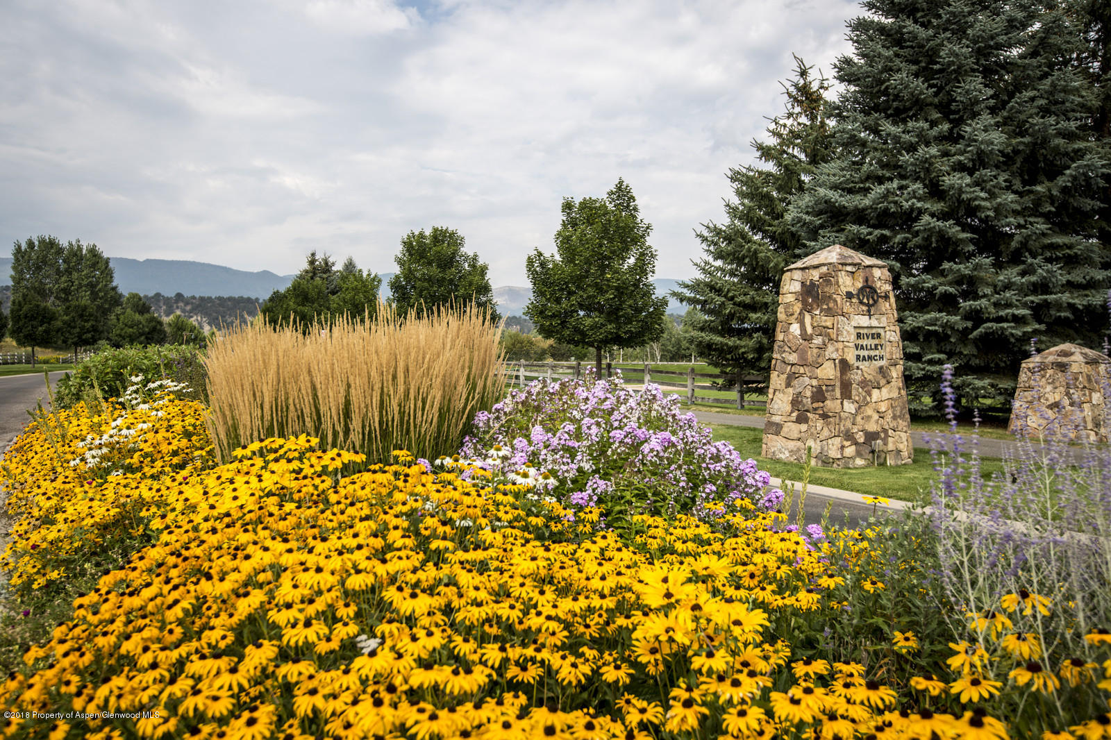 829-839 Perry Ridge Carbondale, CO 81623 - Photo 3 of 32 River Valley Ranch entrance