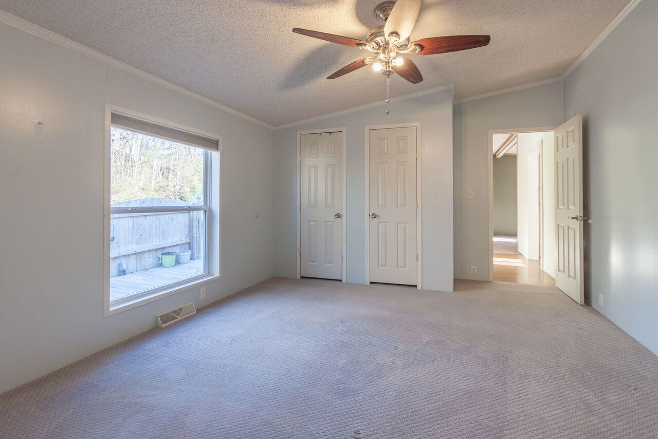 1285 Pinecrest Road Jacksboro, TN 37757 - Photo 14 of 39 1285 Pinecrest-0295-HDR_preview