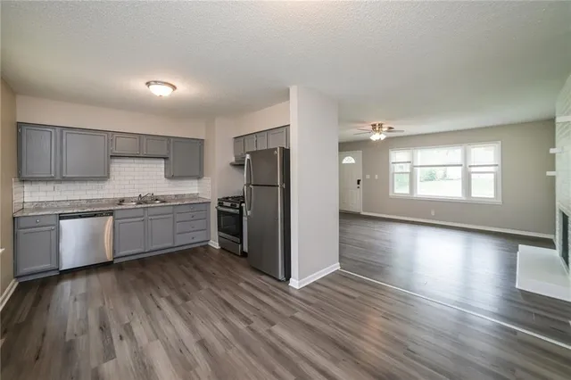 $1,740 | 7630 East 52 Terrace, Kansas City, MO 64129