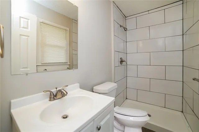 $1,740 | 7630 East 52 Terrace, Kansas City, MO 64129