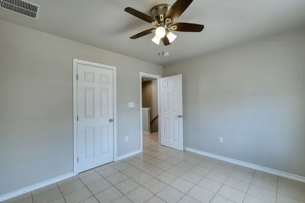 $1,525 | 104 Castleberry Court, Unit A, Bertram, TX 78605