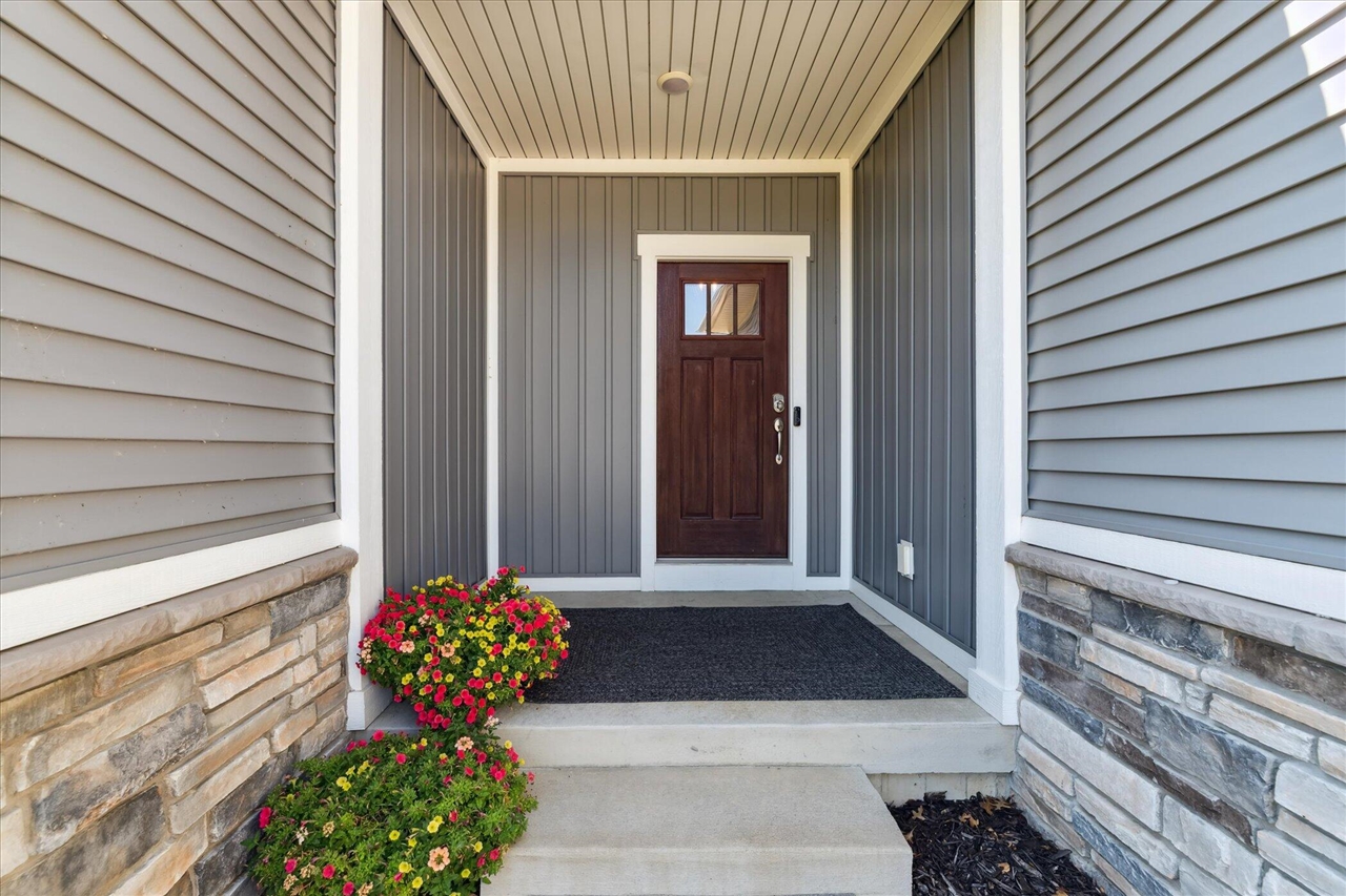 1850 Fox Prairie Road St. Joseph, MI 49085 - Photo 4 of 46 Gallery Image 4