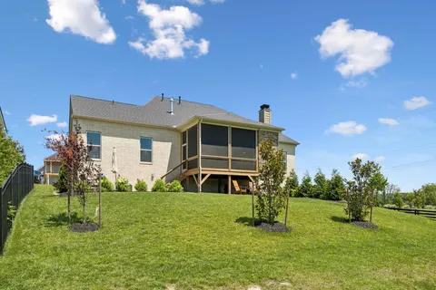 $1,235,000 | 5011 High Park Hill Drive, Arrington, TN 37014