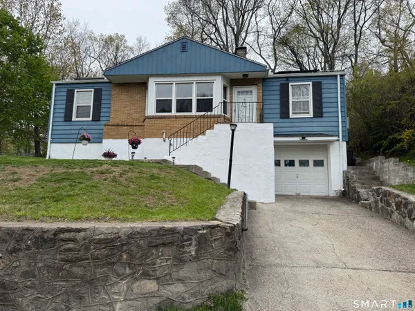 $325,000 | 35 Bilby Drive, Wolcott, CT 06716
