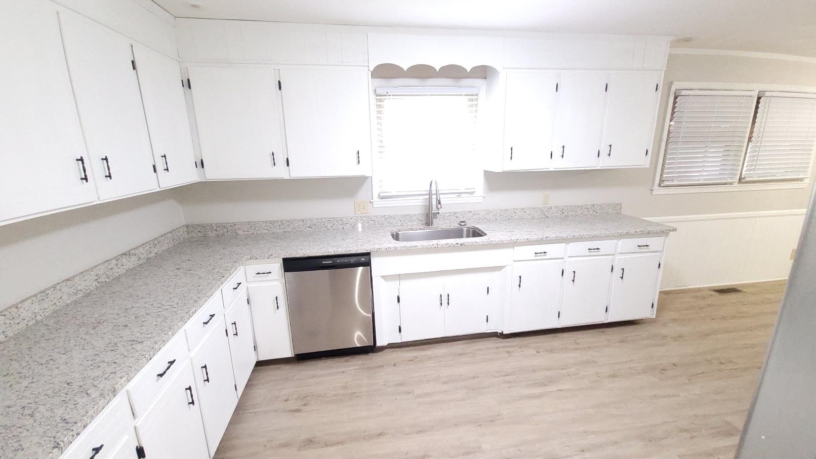 209 Ray Hill Road Moore, SC 29369 - Photo 3 of 32 Gallery Image 3