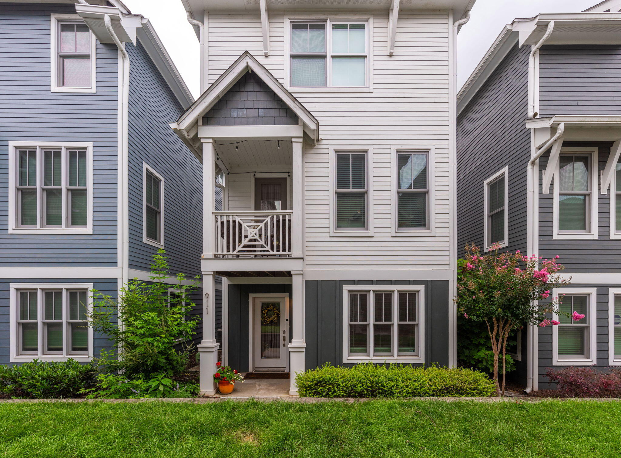 911 Islander Way Chattanooga, TN 37402 - Photo 2 of 38 1-web-or-mls-DSC_0277