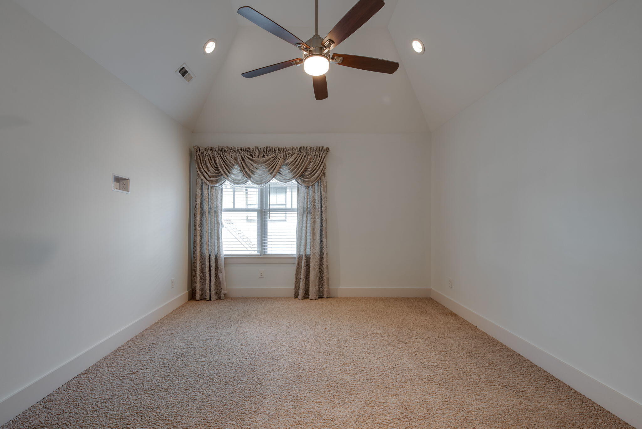 911 Islander Way Chattanooga, TN 37402 - Photo 30 of 38 9-web-or-mls-DSC_9706