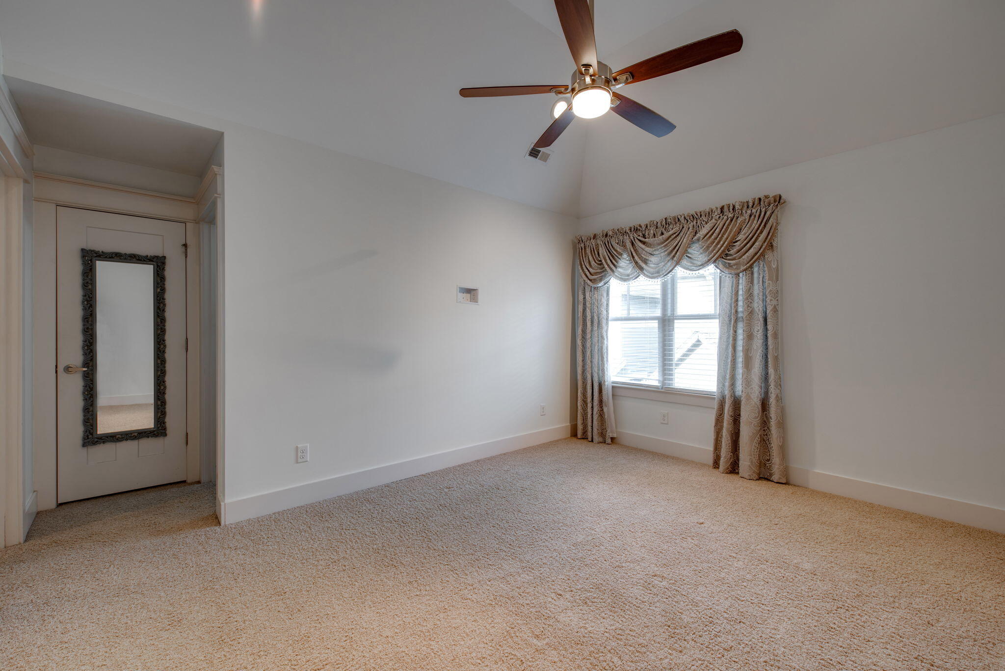 911 Islander Way Chattanooga, TN 37402 - Photo 32 of 38 10-web-or-mls-DSC_9709
