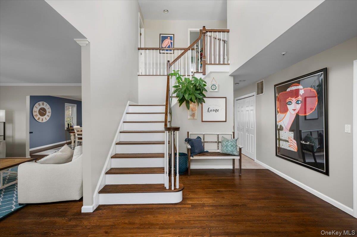 9 Drake Lane White Plains, NY 10607 - Photo 2 of 32 a view of entryway and hall with wooden floor