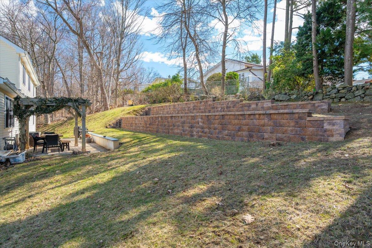 9 Drake Lane White Plains, NY 10607 - Photo 25 of 32 a view of yard with tree in front of it