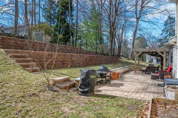 $1,295,000 | 9 Drake Lane, White Plains, NY 10607