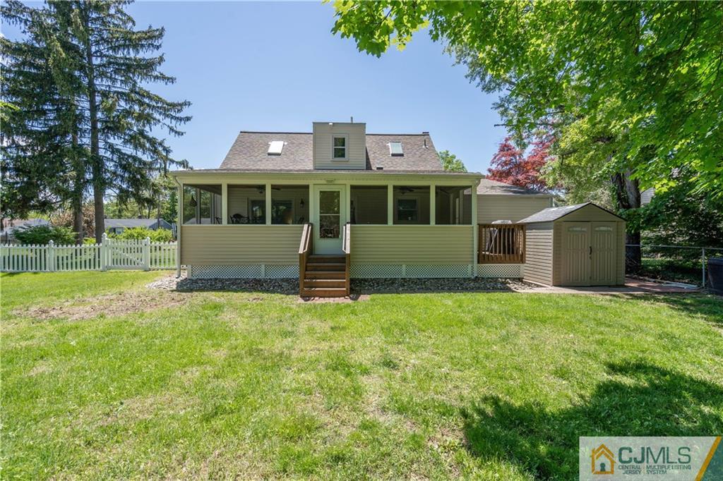 22 Orchard Road Middlesex, NJ 08846 - Photo 34 of 43