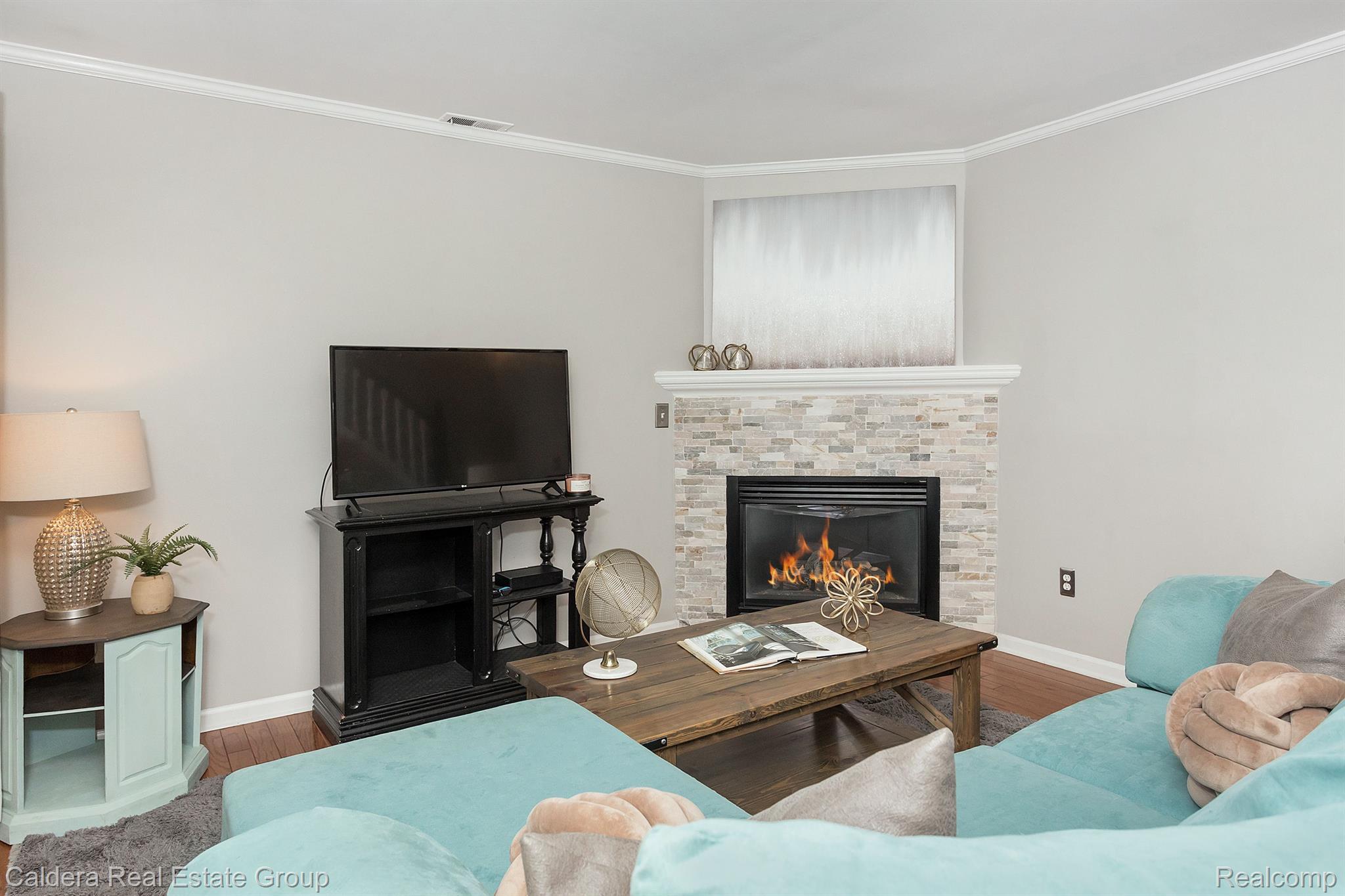 1510 Streamwood Court Rochester, MI 48309 - Photo 4 of 32 Gallery Image 4