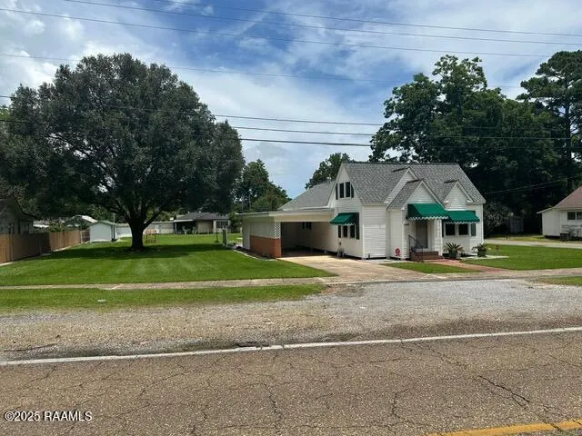$1,200 | 1600 West Port Street, Abbeville, LA 70510