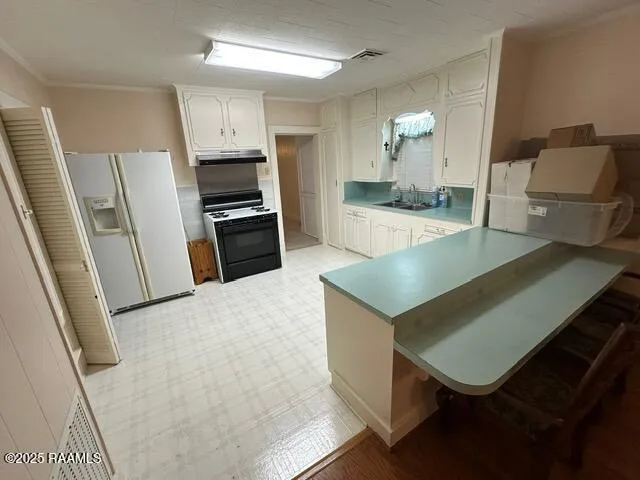 $1,200 | 1600 West Port Street, Abbeville, LA 70510