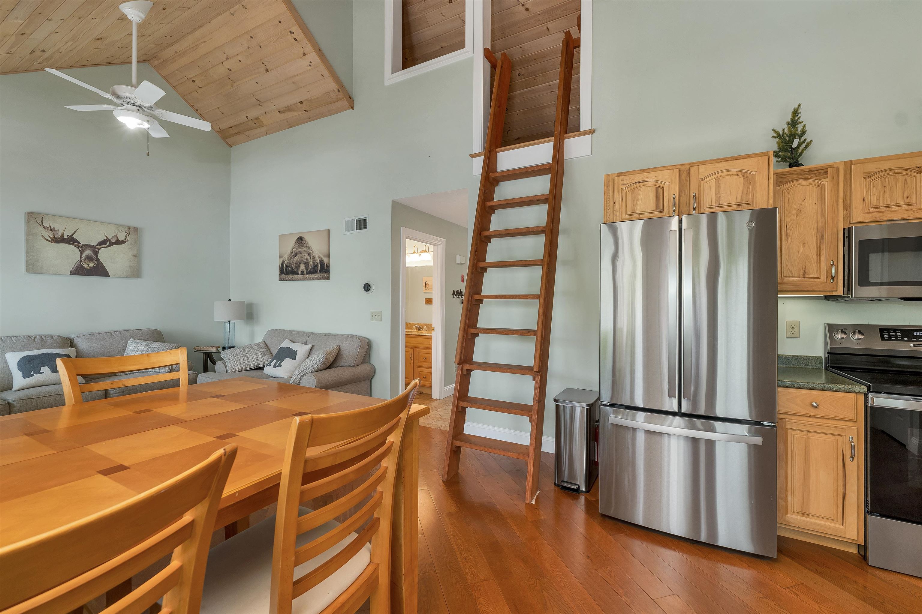 127 Jefferson Road Belmont, NH 03220 - Photo 17 of 58