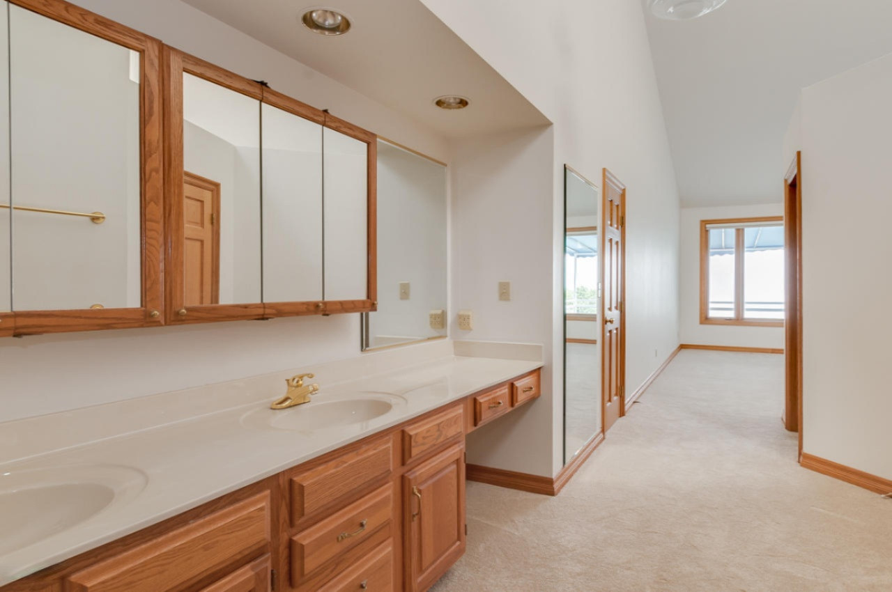 4144 Ridge Road, Unit 9/12 Stevensville, MI 49127 - Photo 10 of 27 4140 Ridge Rd-4