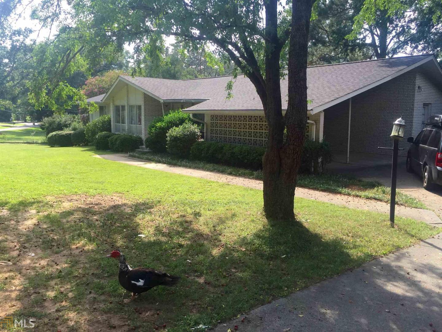 233 West Lakeshore Drive Rome, GA 30161 - Photo 1 of 1