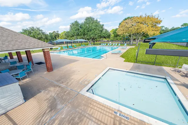 $2,550 | 5115 Cherrywood Court, League City, TX 77573