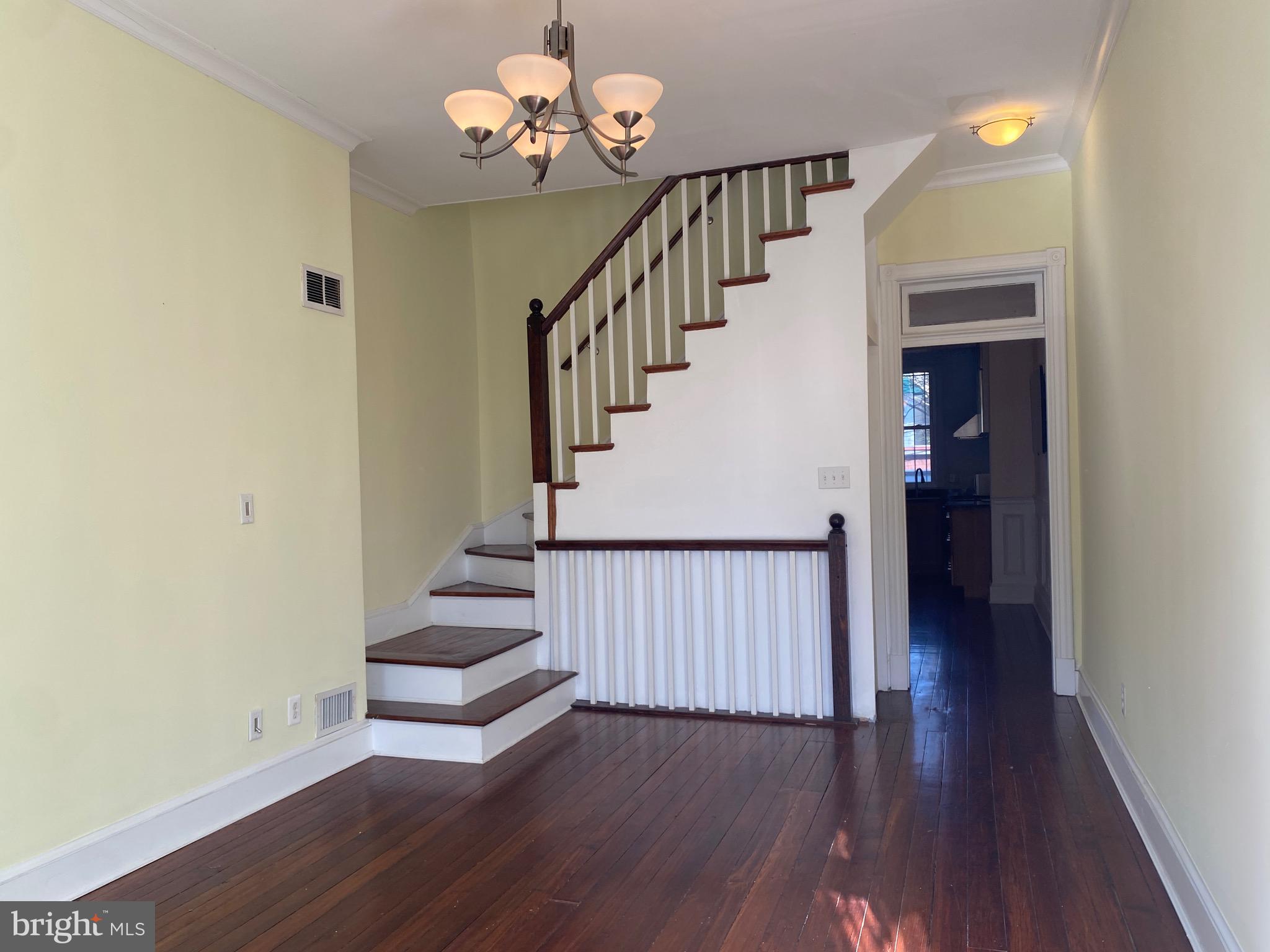 630 C Street Southeast Washington, DC 20003 - Photo 7 of 33